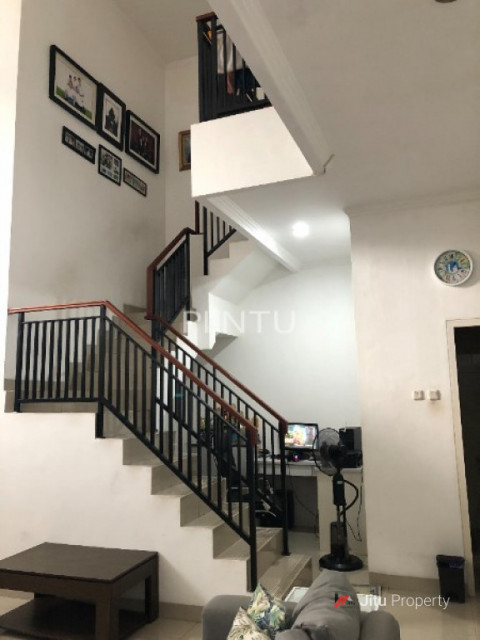 Rumah Dijual Masih Bagus Rapi Jl. Caman Utara I Didaerah Bekasi Barat