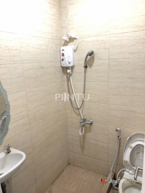 Rumah Dijual Masih Bagus Rapi Jl. Caman Utara I Didaerah Bekasi Barat