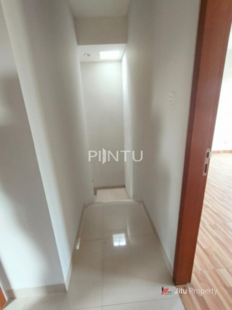 Dijual Rumah Strategis Jl. H. Merin Di Kembangan Jakarta Barat