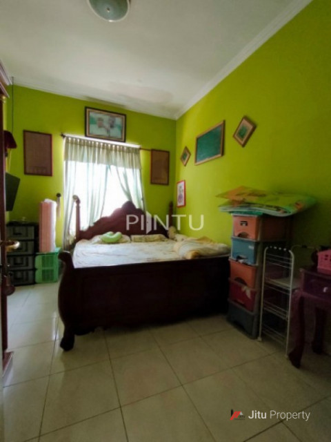 Rumah Dijual Dengan Kondisi Nyaman Berlokasi Di Cipondoh, Tangerang