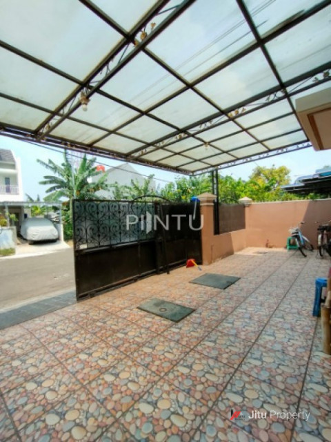 Rumah Dijual Dengan Kondisi Nyaman Berlokasi Di Cipondoh, Tangerang