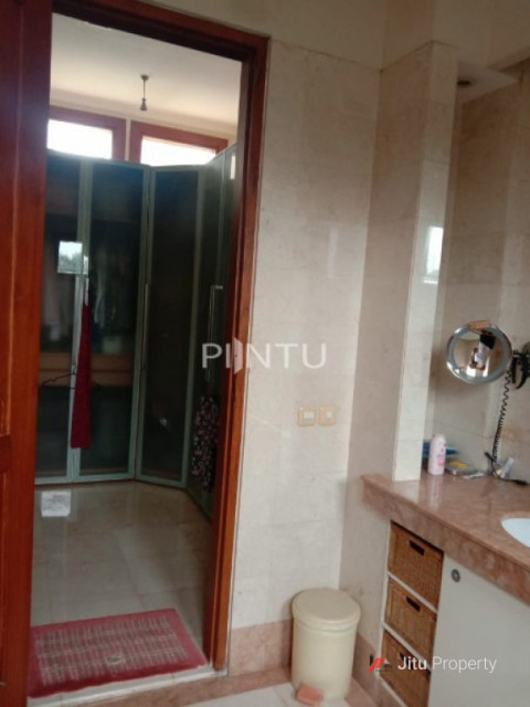 Rumah Dijual Mewah Dan Strategis Di Pangkalan Jati, Cinere Depok