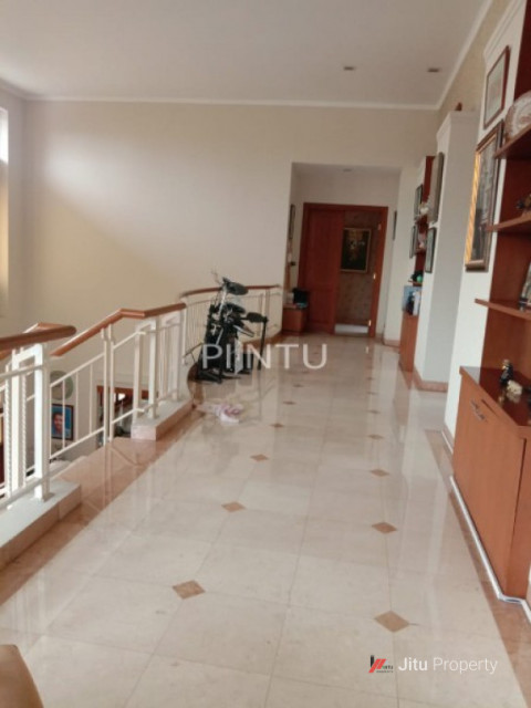 Rumah Dijual Mewah Dan Strategis Di Pangkalan Jati, Cinere Depok