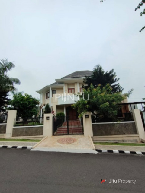 Rumah Dijual Mewah Dan Strategis Di Pangkalan Jati, Cinere Depok