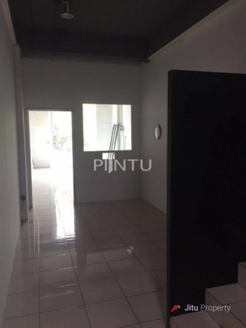 Ruko Dijual Strategis Pinggir Jalan Di Kebon Jeruk Jakarta Barat HGB