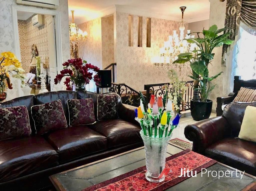 Dijual rumah Mewah di Villa Kelapa Gading Jakarta Utara. Turun Harga
