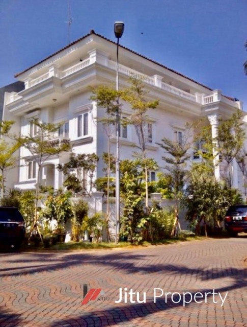 Dijual rumah Mewah di Villa Kelapa Gading Jakarta Utara. Turun Harga