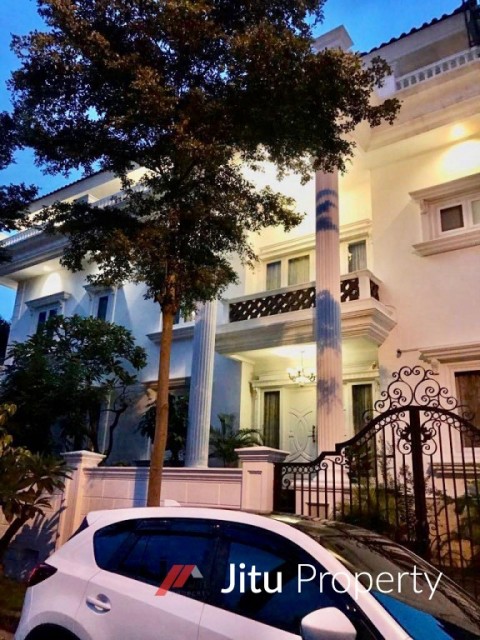 Dijual rumah Mewah di Villa Kelapa Gading Jakarta Utara. Turun Harga