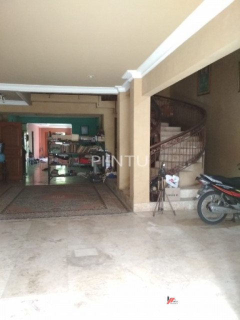 Rumah Dijual Kondisi Asri Dan Sejuk Di Graha Cinere, Limo Depok