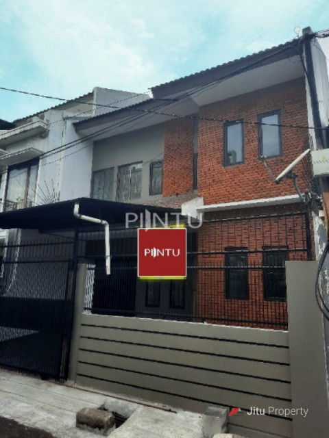 Rumah Dijual Kondisi Bersih Nyaman Di Grogol Petamburan, Jakarta Barat