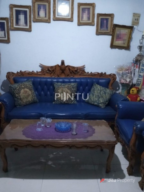 Rumah Dijual Beserta Dengan Kost-kostan Berlokasi Strategis