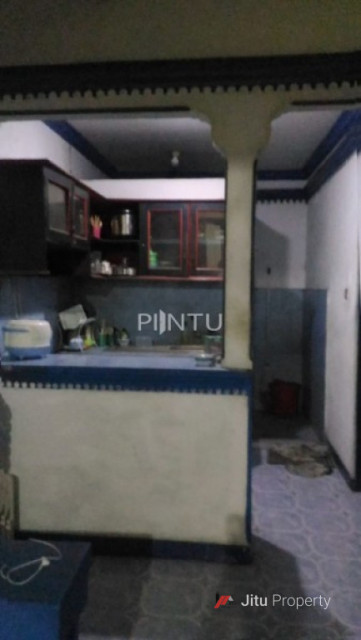 Rumah Dijual Beserta Dengan Kost-kostan Berlokasi Strategis