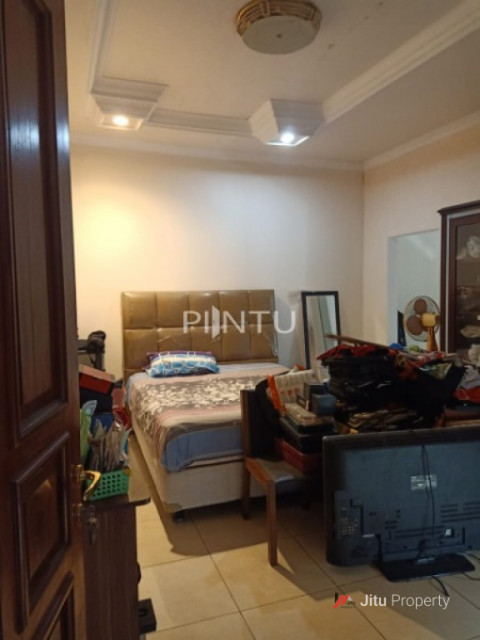 Rumah Dijual Kondisi Bersih Nyaman Jl. Karyawan Raya Tangerang Selatan