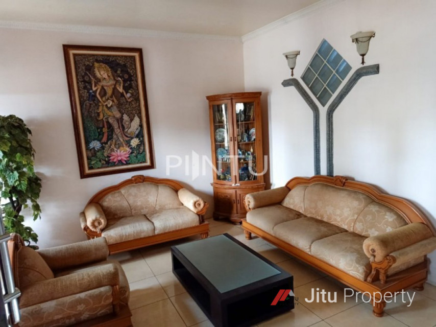 Rumah Dijual Kondisi Bersih Nyaman Jl. Karyawan Raya Tangerang Selatan