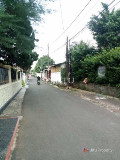 Rumah Dijual Kondisi Asri Dan Luas Di Cilandak, Jakarta Selatan
