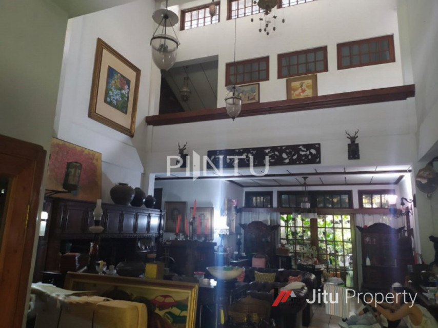 Rumah Dijual Kondisi Asri Dan Luas Di Cilandak, Jakarta Selatan