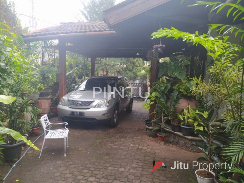 Rumah Dijual Kondisi Asri Dan Luas Di Cilandak, Jakarta Selatan