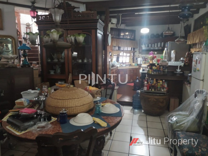 Rumah Dijual Kondisi Asri Dan Luas Di Cilandak, Jakarta Selatan