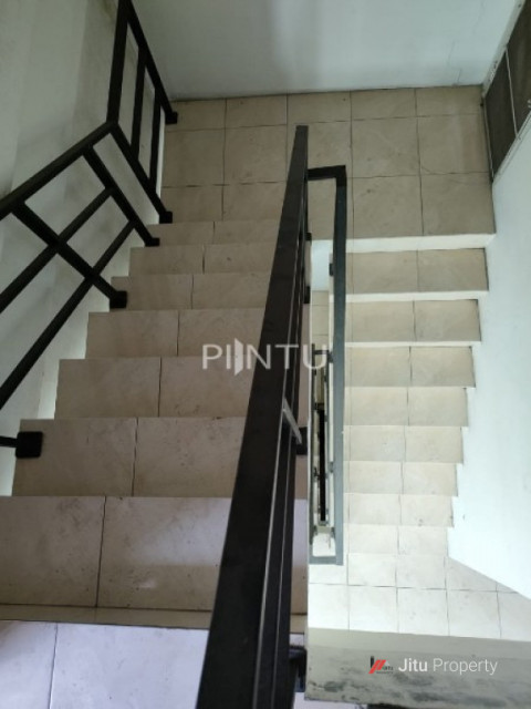 Ruko Dijual Lokasi Strategis Duta Indah Alpha 1 Blok. B, Jakarta Barat