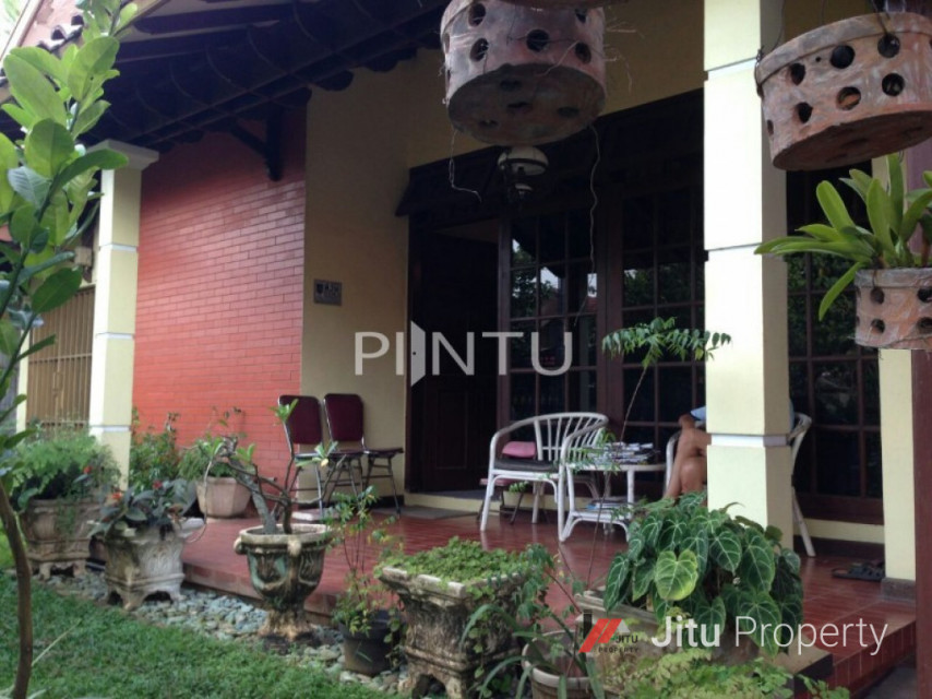 Rumah Dijual Kondisi Asri Dan Nyaman Di Cinere, Depok