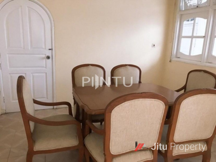 Rumah Dijual Kondisi Luas Dan Megah Di Cinere, Depok