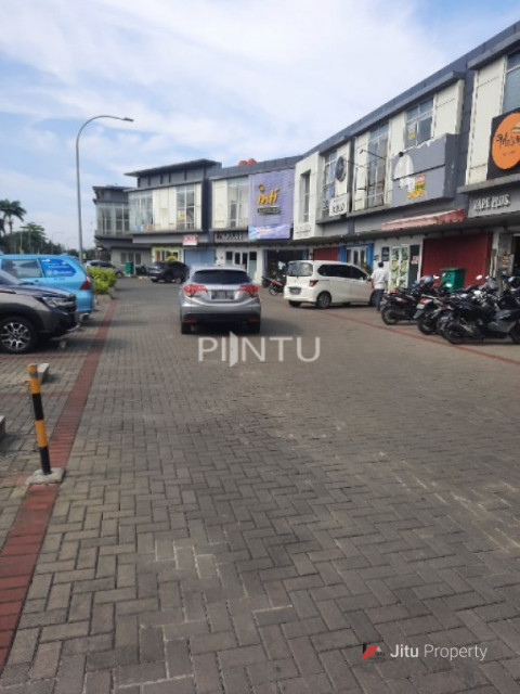 Ruko Dijual Berada Di Area Komersil Di Cipondoh, Tangerang