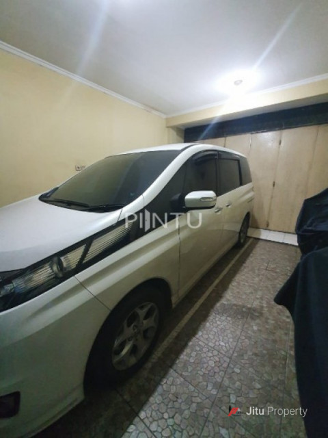 Rumah Dijual Berlokasi Strategis Di Tambora, Jakarta Barat