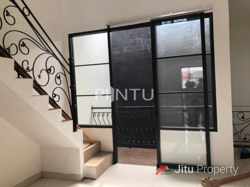 Rumah Dijual Harga Termurah, Strategis Di Pancoran, Jakarta Selatan