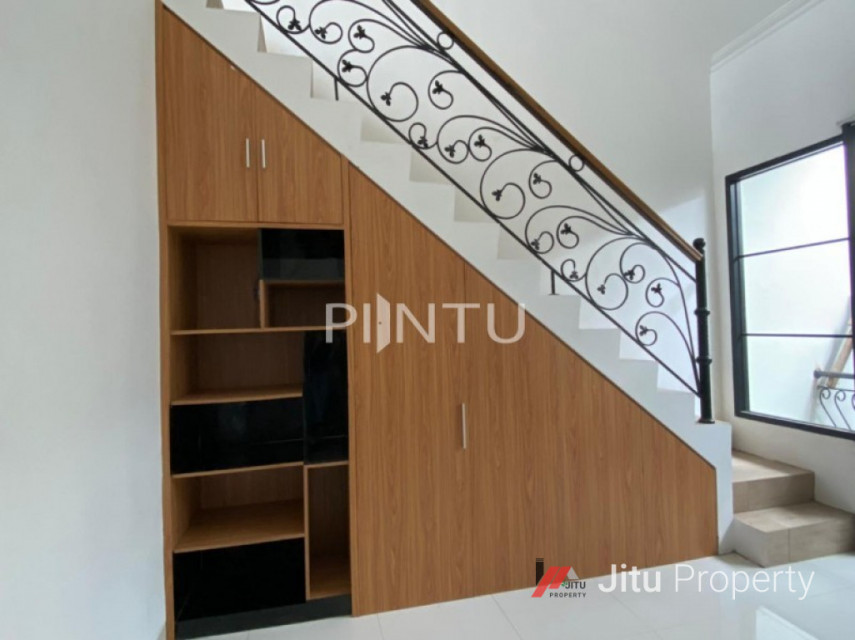Rumah Dijual Harga Termurah, Strategis Di Pancoran, Jakarta Selatan