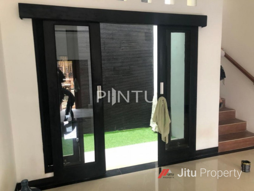 Rumah Dijual Harga Termurah, Strategis Di Pancoran, Jakarta Selatan