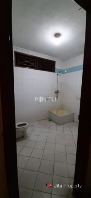 Dijual Rumah Strategis Di Jl. Cipayung Raya, Jakarta Timur