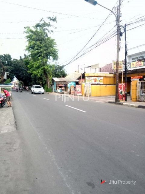 Dijual Rumah Strategis Di Jl. Cipayung Raya, Jakarta Timur