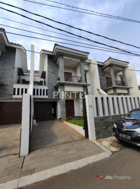 Dijual Rumah Baru Mewah Di Pusat Kota Jakarta Selatan
