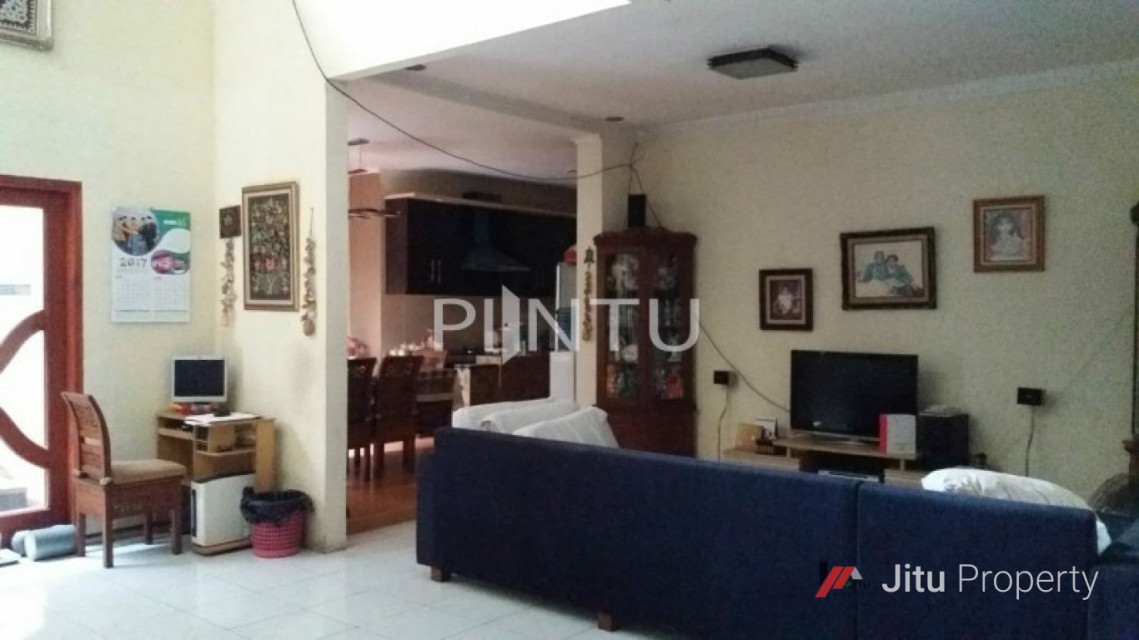 Dijual Rumah Hunian Strategis Semi-furnish Di Pamulang Pondok Cabe