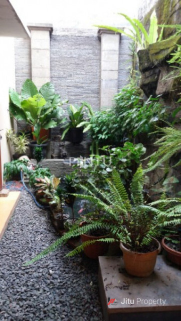 Dijual Rumah Hunian Strategis Semi-furnish Di Pamulang Pondok Cabe
