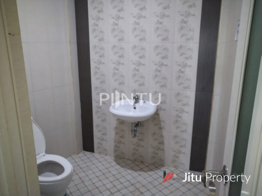 Ruko Dijual Di Ciputat Raya, Ciputat Timur, Tangerang Selatan