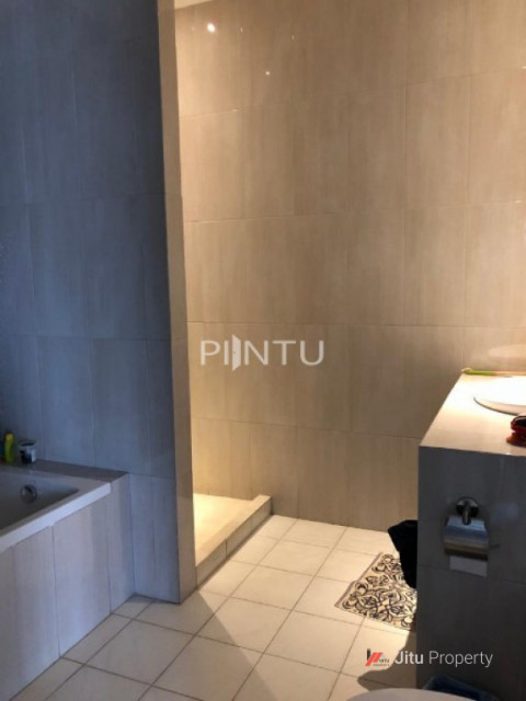 Dijual Rumah Mewah Strategis di Ciputat Timur, Tangerang Selatan