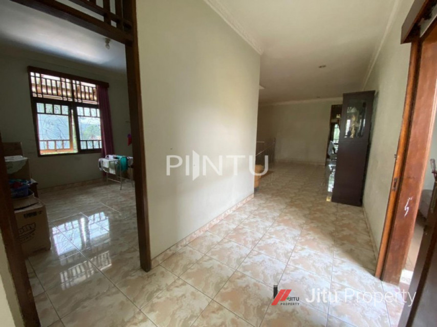 Dijual Rumah Strategis Luas di Serpong Utara, Tangerang Selatan