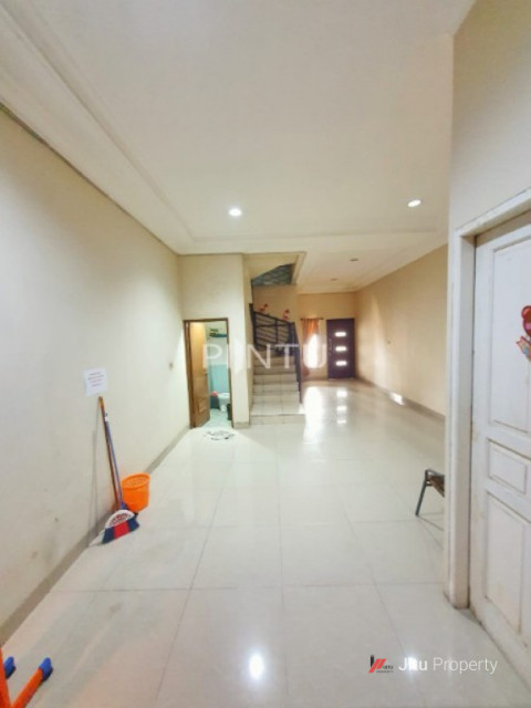 Dijual Rumah Strategis dan Terjangkau di Kebon Jeruk, Jakarta Barat