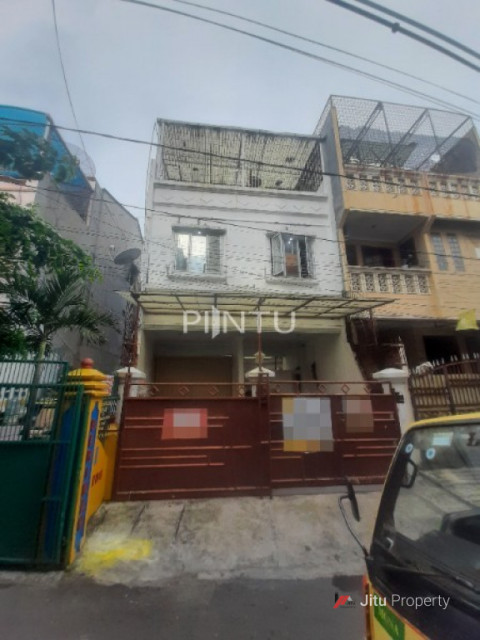 Dijual Rumah Terjangkau Siap Huni di Tambora, Jakarta Barat