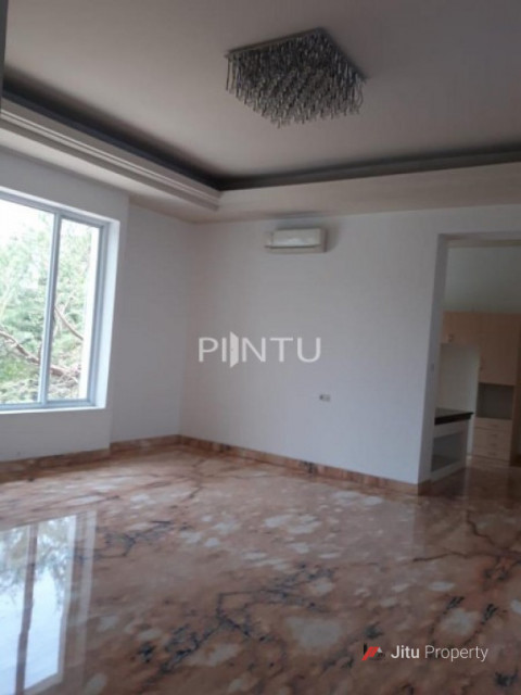 Dijual Rumah Mewah dan Strategis di Ciputat Timur, Tangerang Selatan