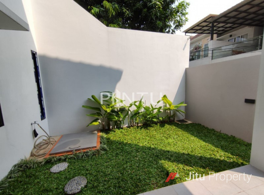 Dijual Rumah Istimewa Lokasi Super Strategis di Larangan, Tangerang