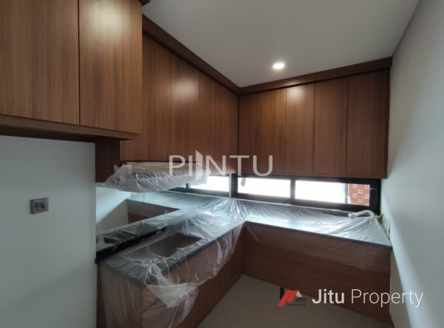 Dijual Rumah Istimewa Lokasi Super Strategis di Larangan, Tangerang