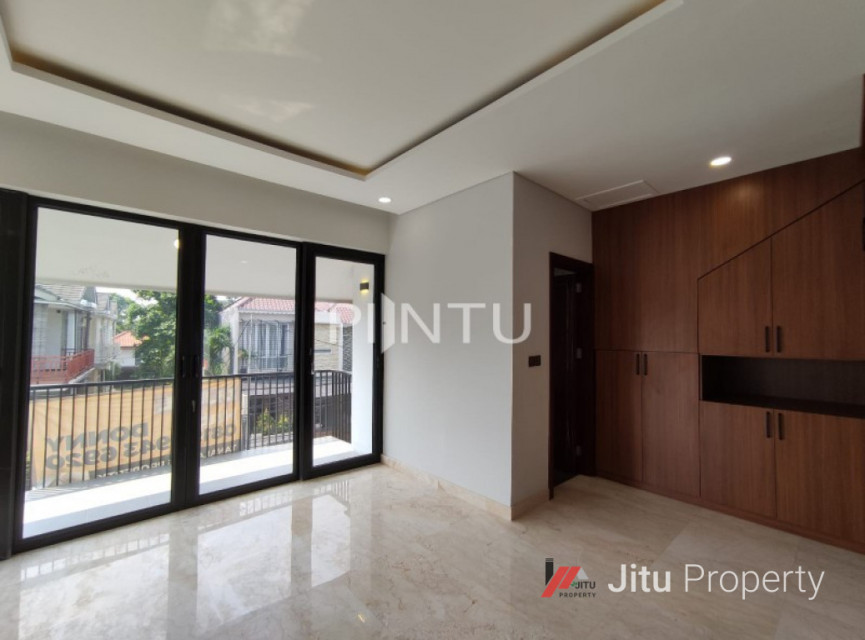 Dijual Rumah Istimewa Lokasi Super Strategis di Larangan, Tangerang