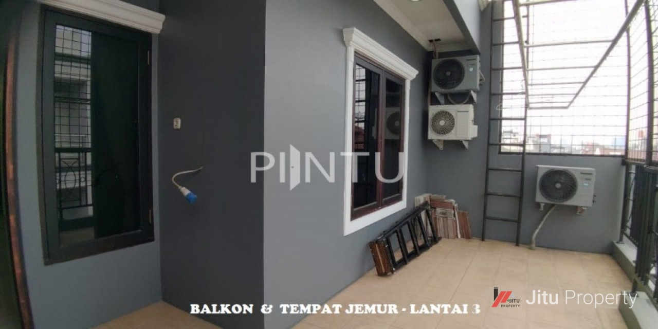 Dijual Rumah Tinggal 3 Lantai Siap Huni di Jakarta Barat