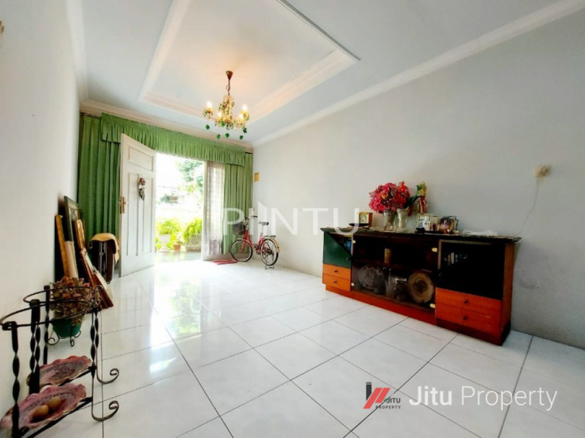 Dijual Rumah Strategis Dan Terjangkau Di Cinere, Depok