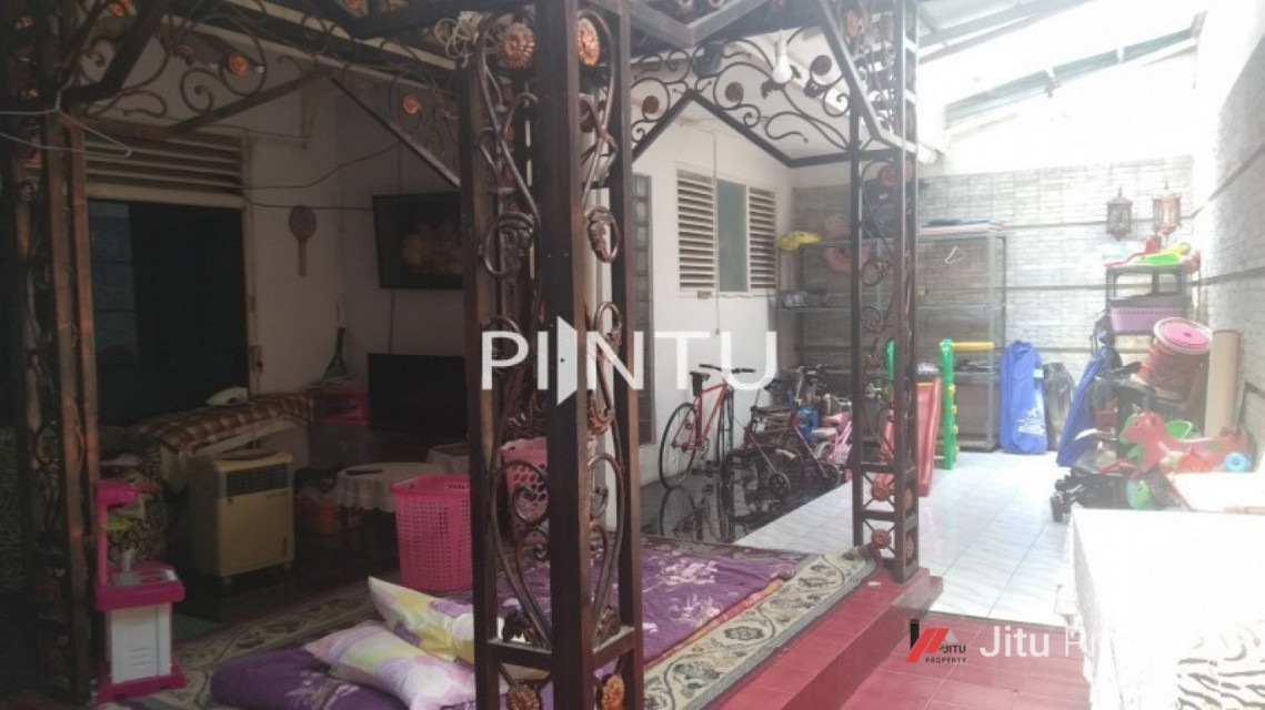 Dijual Rumah Nyaman Lokasi Strategis di Jati Padang, Jakarta Selatan