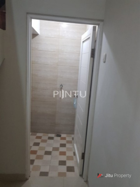 Dijual Rumah Strategis di Pegangsaan Dua, Kelapa Gading, Jakarta Utara