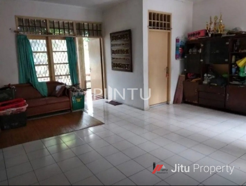 Rumah Dijual Tanah Luas Di Pamulang, Tangerang Selatan