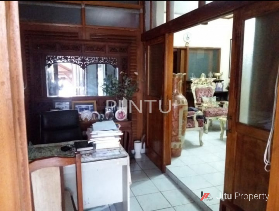 Rumah Dijual Kondisi Nyaman Sejuk Di Coblong, Kota Bandung